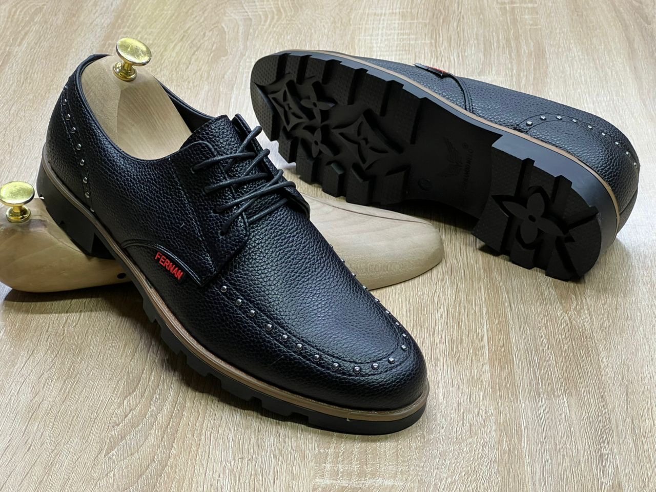 Chaussures FERMAN – Homme Élégance & Résistance