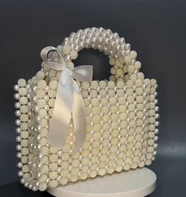 Sac Fourre-Tout en Perles d'Élégance