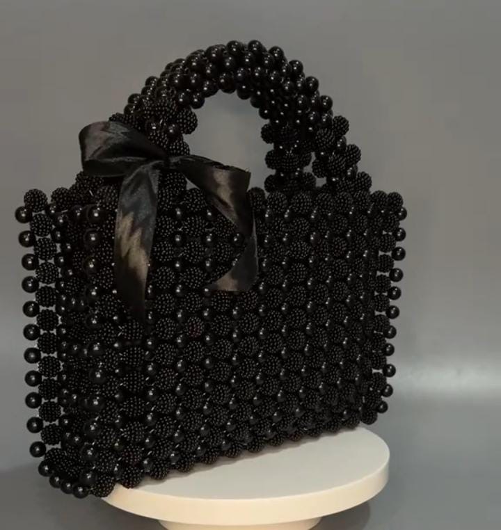 Sac Fourre-Tout en Perles d'Élégance Noir