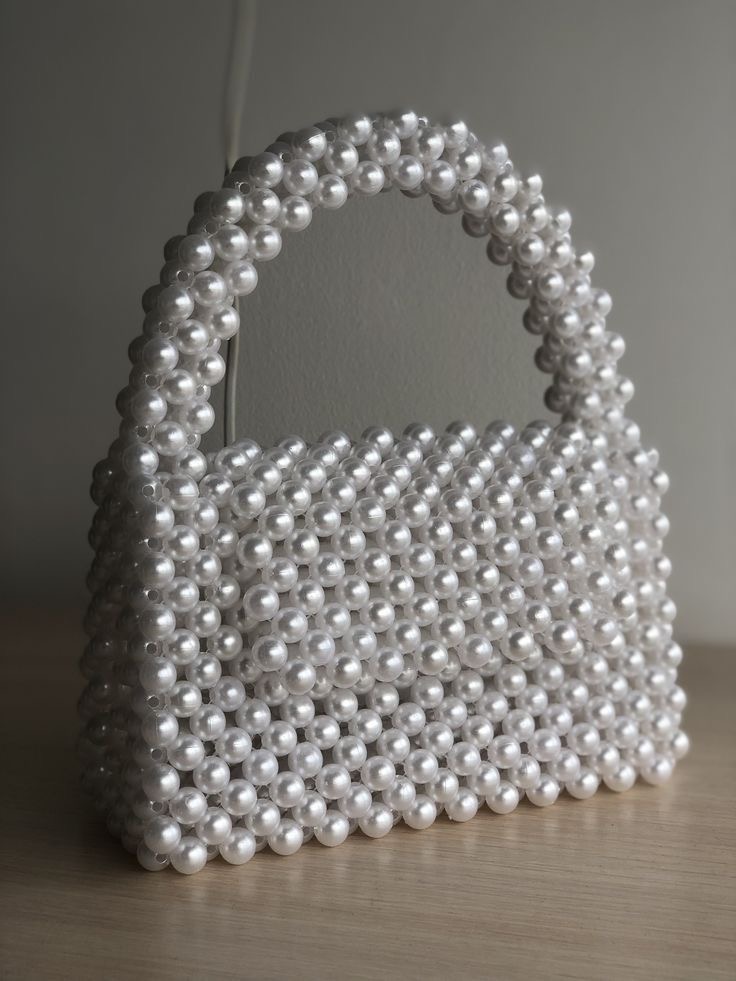 Sac à Main Perles Blanches Nacrées - Design Élégant Intemporel